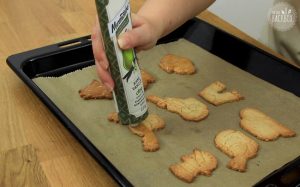 Haferflocken Plätzchen Rezept: Marmelade auftragen