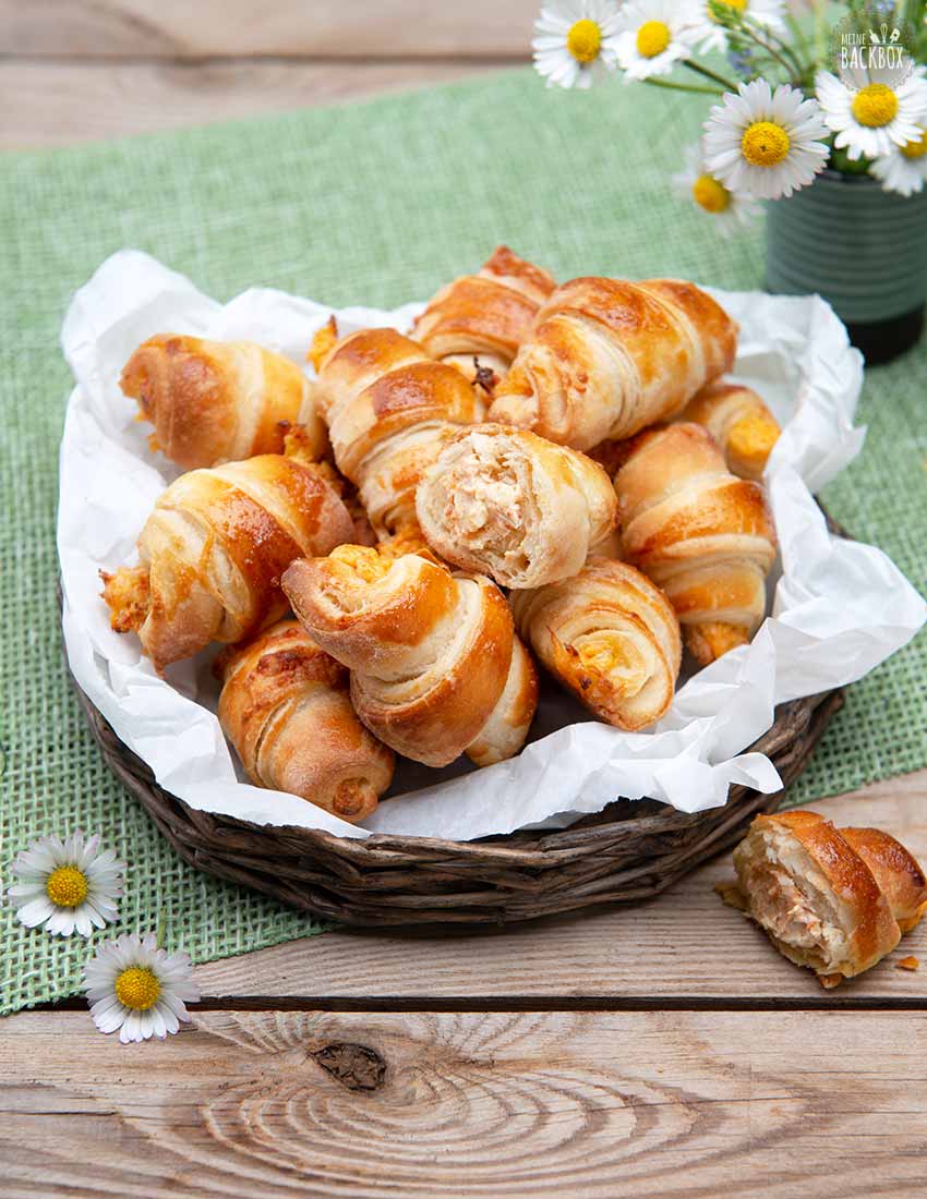 Mini Sauerteig Croissants mit Chakalaka Füllung