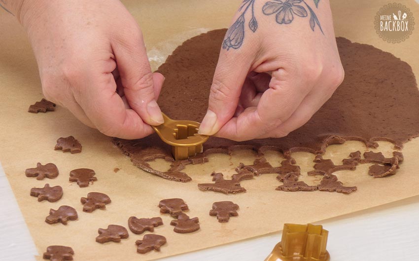 Schnelle Schocko-Spitzbuben Rezept - Plätzchen ausstechen