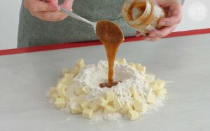 Gefüllte Windräder Rezept: Mürbeteig herstellen