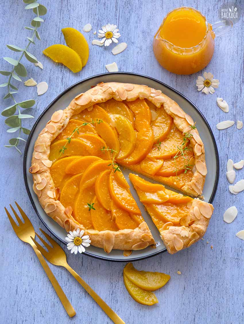 Knusprige Pfirsich-Galette