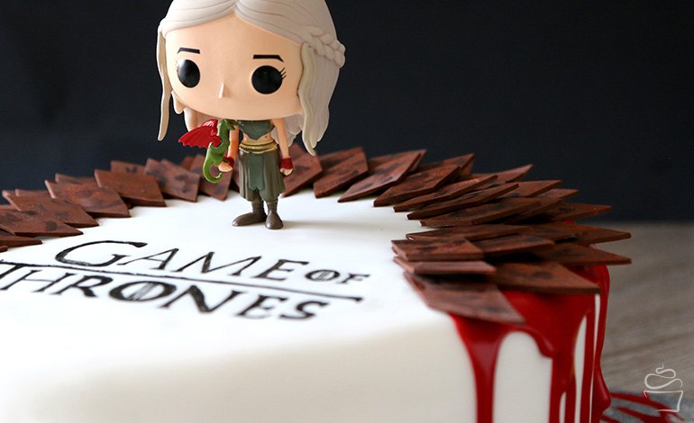 Game of Thrones Red Velvet Cake